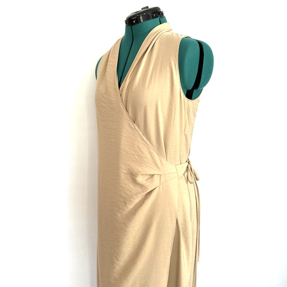 NWT Vince‎ Women's Draped Neck Midi Wrap Dress in Pale Wheat Sleeveless Medium - Picture 5 of 9